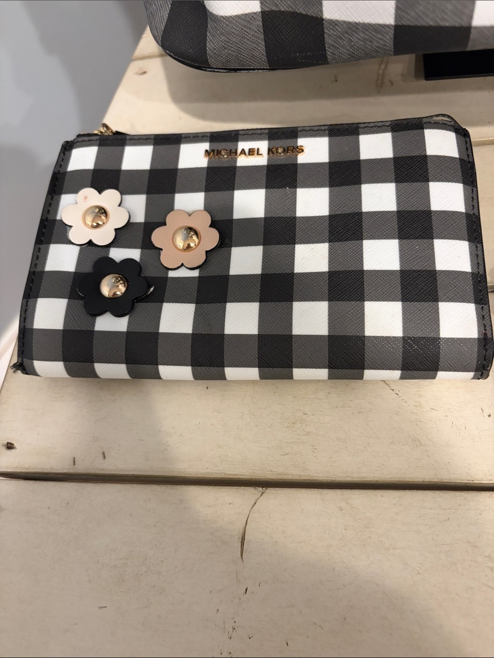MICHAEL KORS Black & White Gingham Tote with Floral Charm, wallet and pouch set - Picture 2 of 13